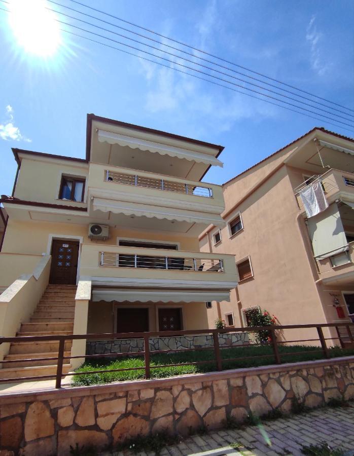 Villa Elena House Néa Péramos Exterior foto